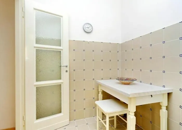 Balestra By Halldis Apartment *